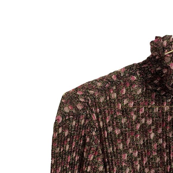 Cabi Knife Pleat Blouse Romantic High Neck Size Small - Picture 5 of 9